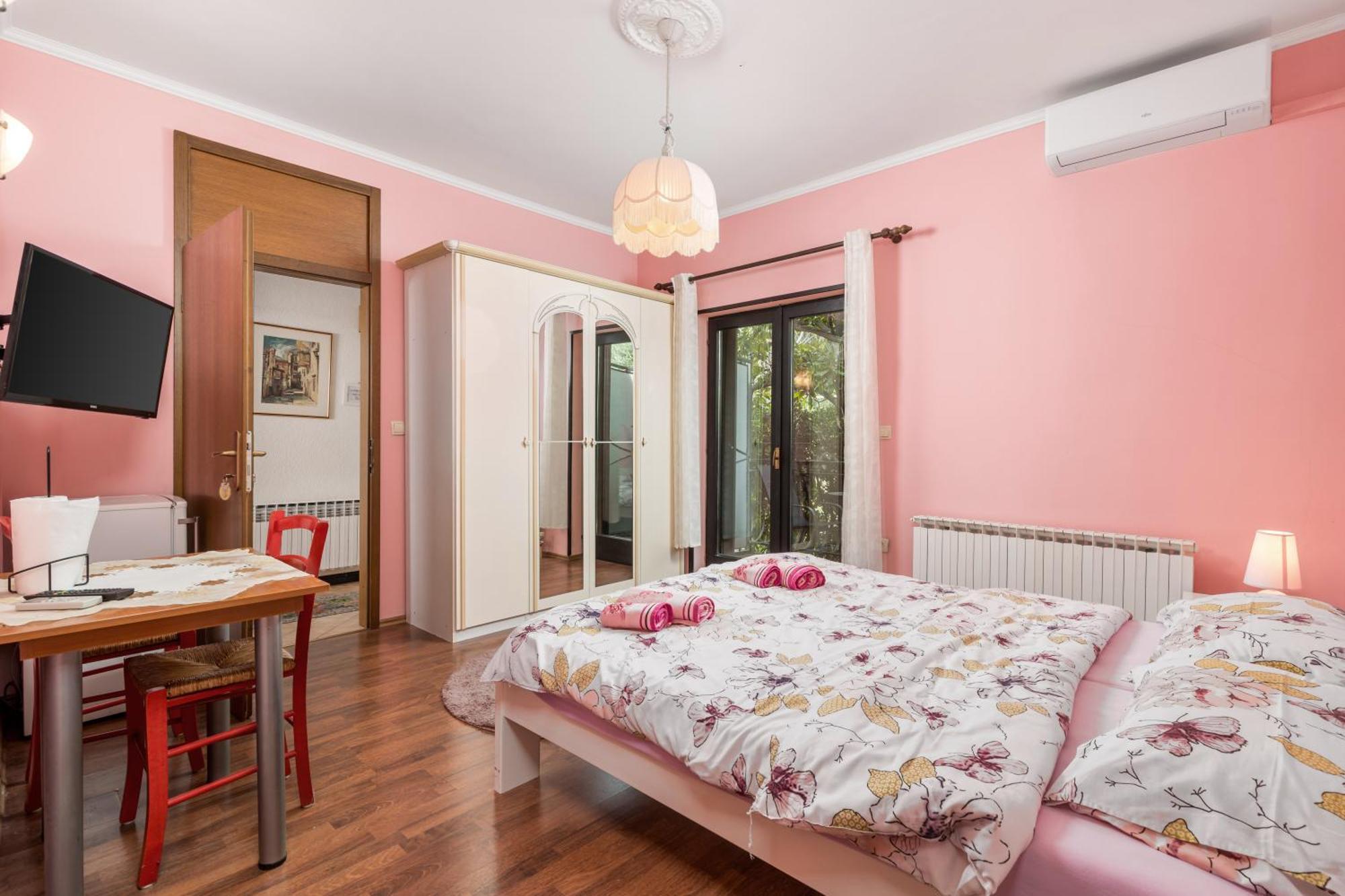 Camelia & Martina Apartments โอปาติยา ภายนอก รูปภาพ